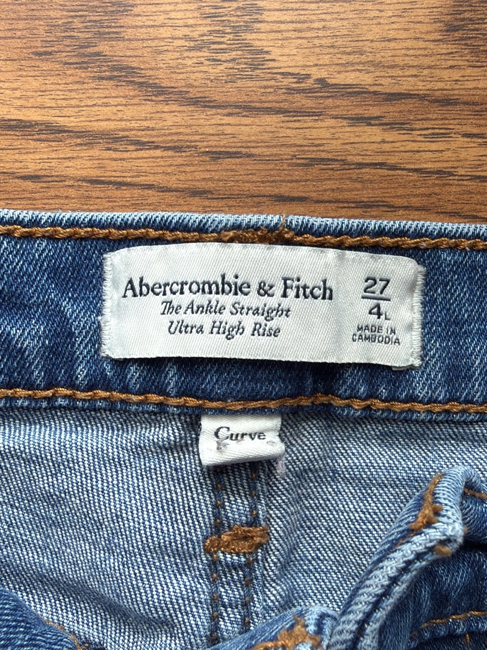 Abercrombie & Fitch Women’s Light Blue Ultra High Rise Ankle Straight Jeans